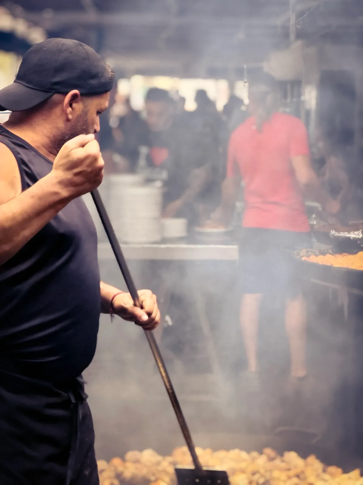 Chiringuito Ayo · paella a la leña y playa en Burriana, Nerja